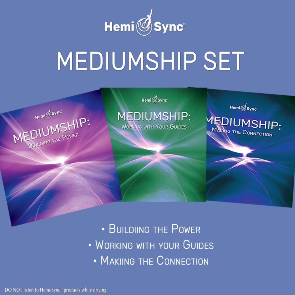 Colección de carátulas de los tres discos de Hemy Sync MEDIUMSHIP: Building the Power, Working With your guides y Making the connection: dibujos abtractos en cada una de ellas en diferentes tonos