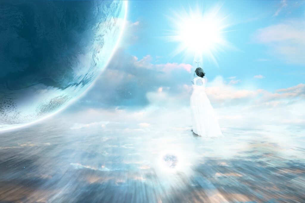 Mujer morena con vestido largo blanco levitando sobre superficie de planeta en movimiento, con otro planeta a la izquierda y sol muy brillante sobre cielo azul al fondo