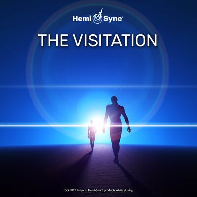 Carátula del disco de Hemi Sync THE VISITATION: dos siluetas humanas caminando, una más cerca y la otra más lejos, sobre fondo azul con destello y suelo oscuro